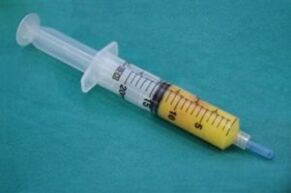 syringe with adipose tissue to enlarge the penis